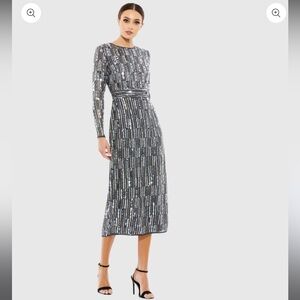 NWT Mac Duggal Embellished High Neck Long Sleeve Fitted Dress 93590